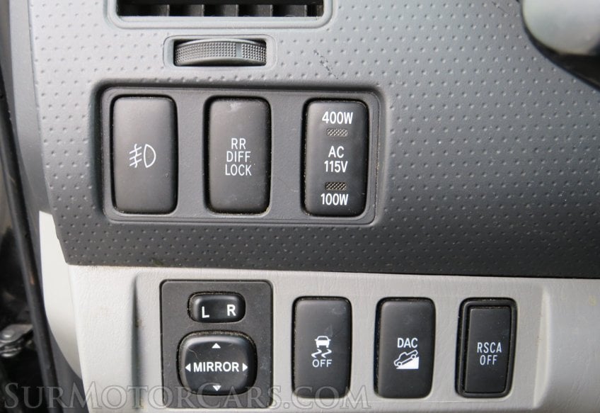 2011 Toyota Tacoma - Image 38