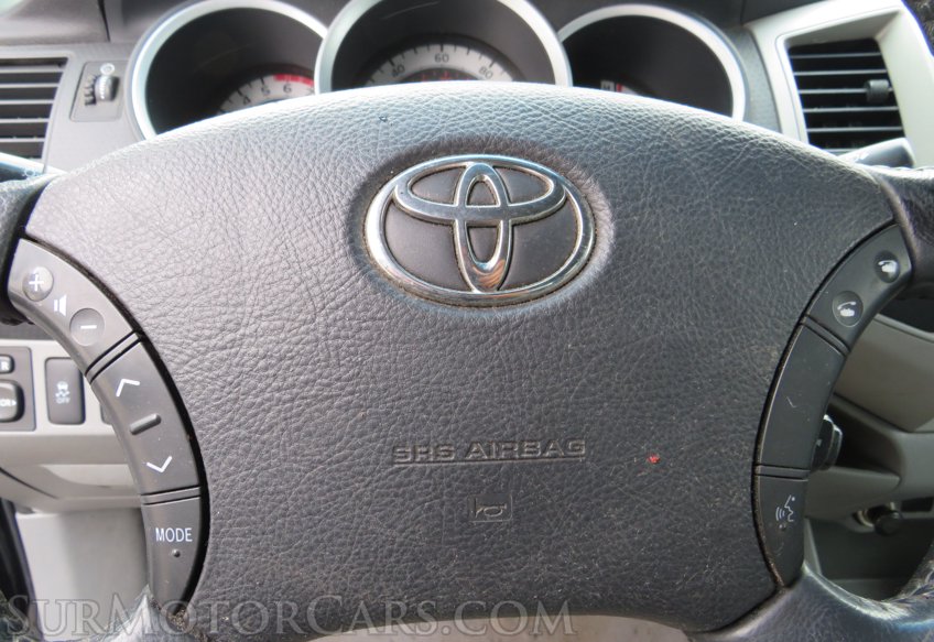 2011 Toyota Tacoma - Image 32
