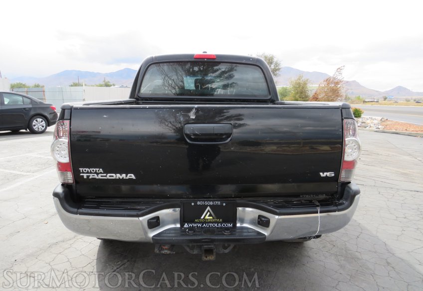 2011 Toyota Tacoma - Image 11