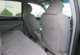 2011 Toyota Tacoma - Image 30