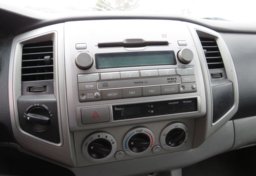 2011 Toyota Tacoma - Image 35