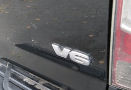 2011 Toyota Tacoma - Image 20