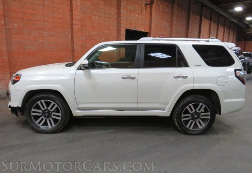 2019 Toyota 4Runner - Image 9