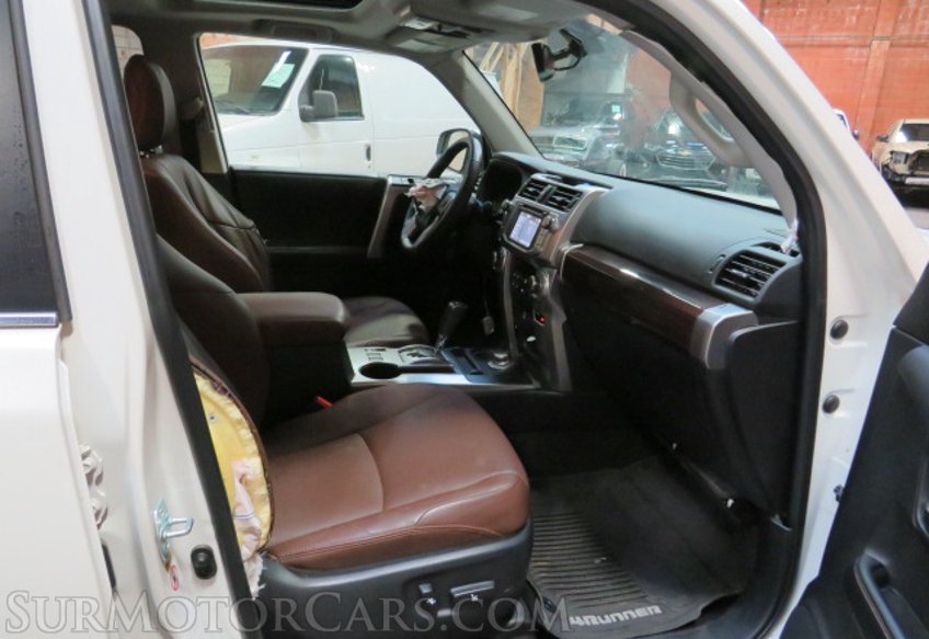 2019 Toyota 4Runner - Image 27