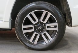 2019 Toyota 4Runner - Image 21