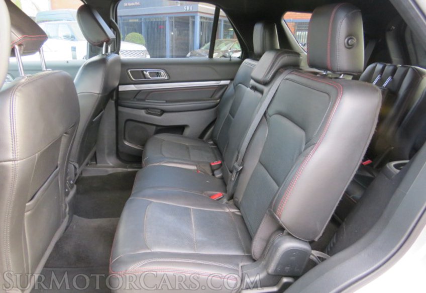 2018 Ford Explorer - Image 31