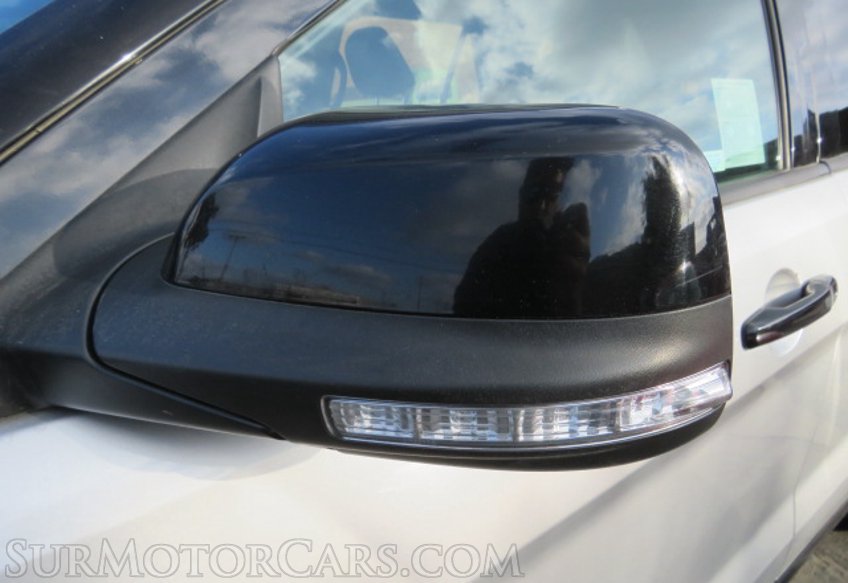 2018 Ford Explorer - Image 16