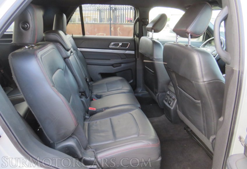 2018 Ford Explorer - Image 32