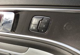 2018 Ford Explorer - Image 51