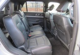 2018 Ford Explorer - Image 32