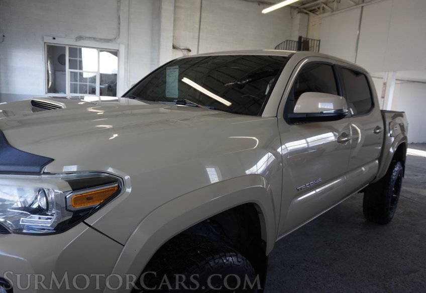 2016 Toyota Tacoma - Image 13