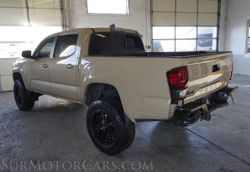 2016 Toyota Tacoma - Image 5