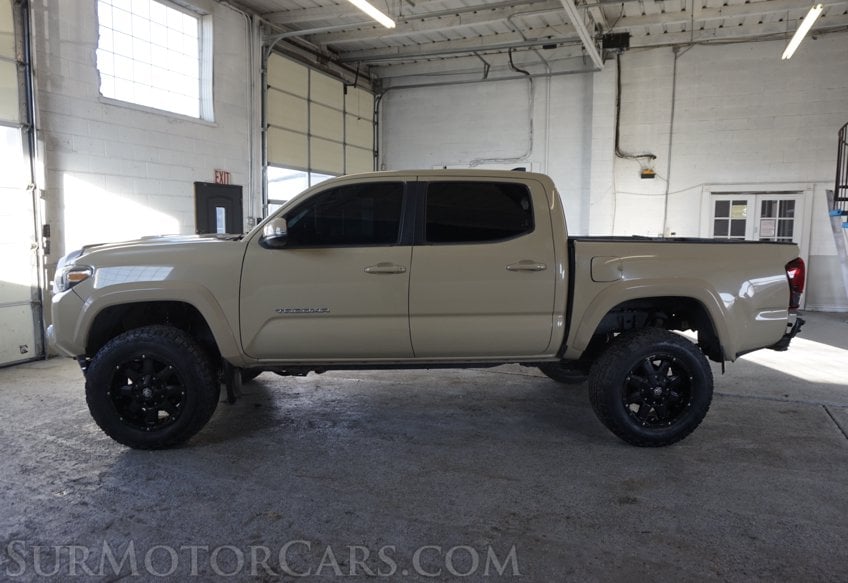 2016 Toyota Tacoma - Image 10