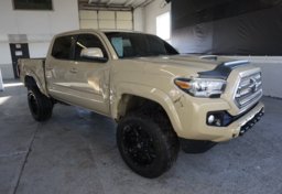 2016 Toyota Tacoma - Image 3