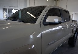 2016 Toyota Tacoma - Image 14