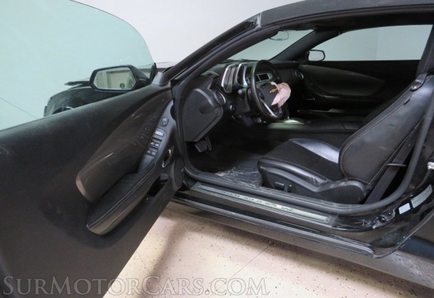 2014 Chevrolet Camaro - Image 19