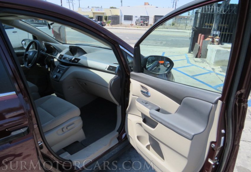 2014 Honda Odyssey - Image 20
