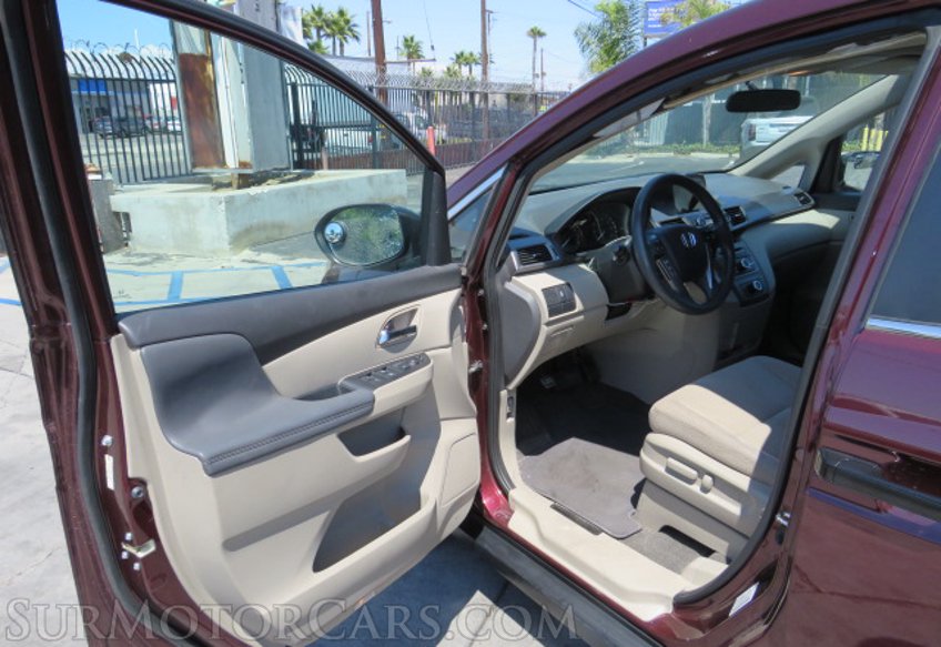 2014 Honda Odyssey - Image 19
