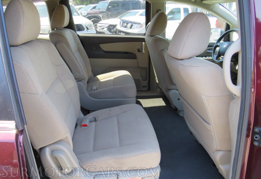 2014 Honda Odyssey - Image 28