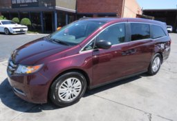 2014 Honda Odyssey - Image 2
