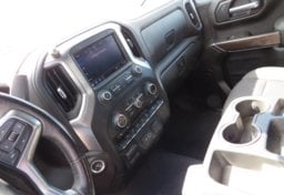 2019 Chevrolet Silverado 1500 - Image 30