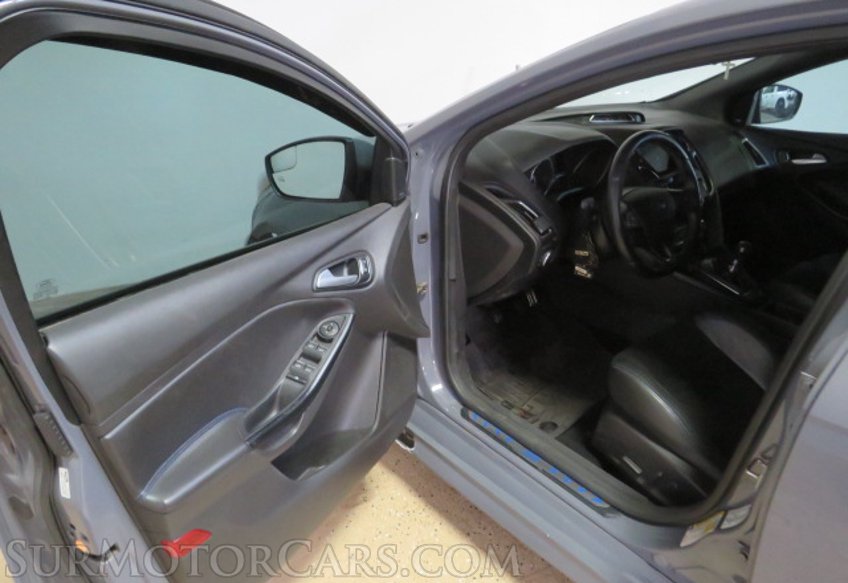 2016 Ford Focus - Image 23