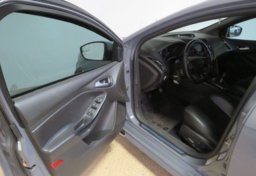 2016 Ford Focus - Image 23