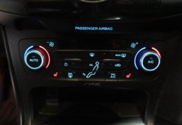 2016 Ford Focus - Image 41