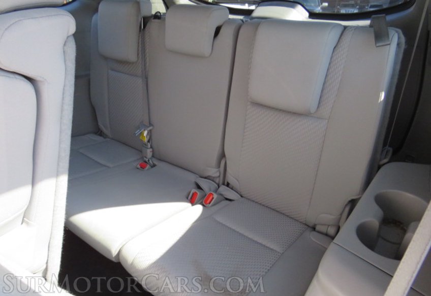 2019 Toyota Highlander - Image 24