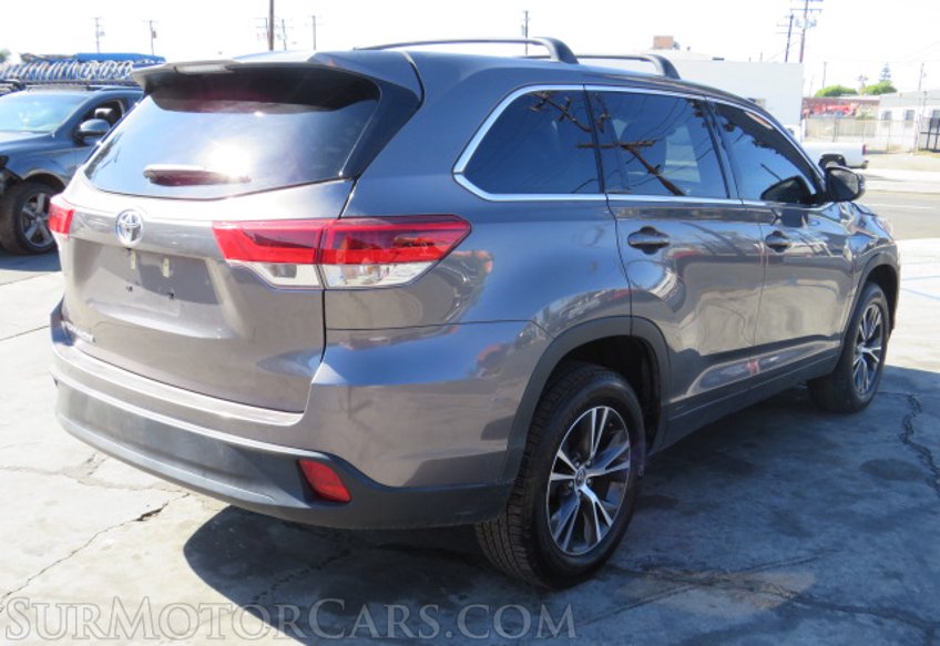 2019 Toyota Highlander - Image 7