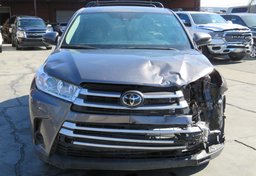 2019 Toyota Highlander - Image 11