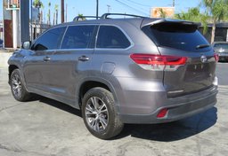 2019 Toyota Highlander - Image 8