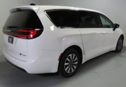 Thumbnail of 2024 Chrysler Pacifica Plug-In Hybrid