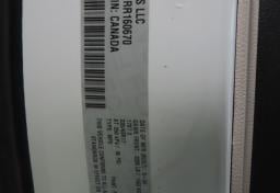 Thumbnail of 2024 Chrysler Pacifica Plug-In Hybrid