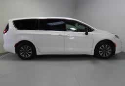 Thumbnail of 2024 Chrysler Pacifica Plug-In Hybrid