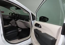 Thumbnail of 2024 Chrysler Pacifica Plug-In Hybrid