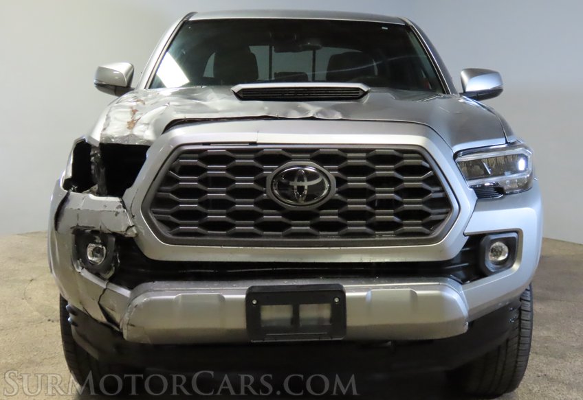 2023 Toyota Tacoma - Image 11