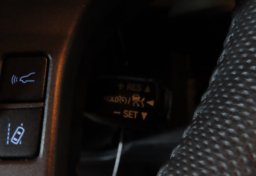 2023 Toyota Tacoma - Image 39