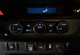 2023 Toyota Tacoma - Image 38