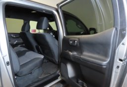 2023 Toyota Tacoma - Image 21