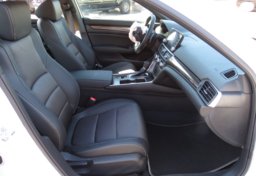 2021 Honda Accord Sedan - Image 22