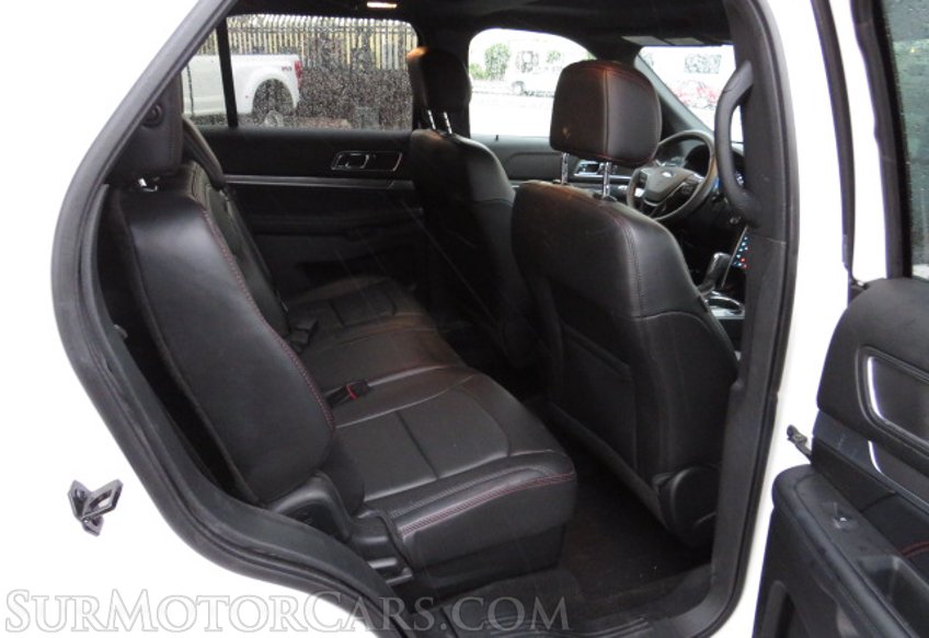 2017 Ford Explorer - Image 28