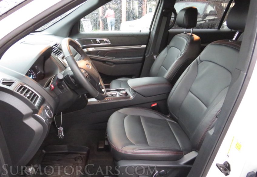 2017 Ford Explorer - Image 31