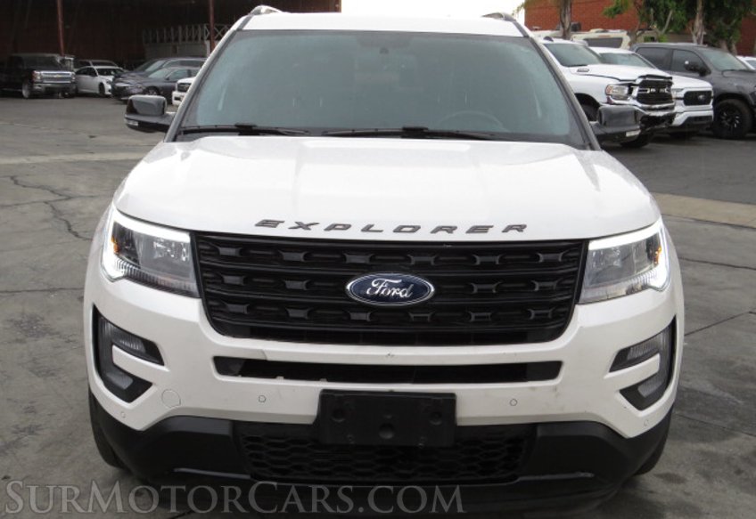 2017 Ford Explorer - Image 11