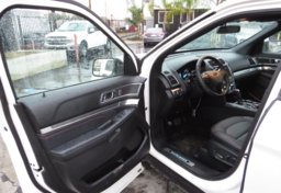 2017 Ford Explorer - Image 20