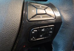 2017 Ford Explorer - Image 38