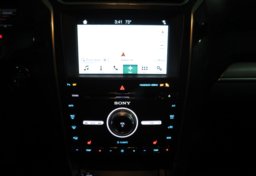 2017 Ford Explorer - Image 40