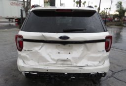 2017 Ford Explorer - Image 14