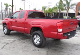 2017 Toyota Tacoma - Image 7