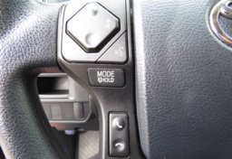 2017 Toyota Tacoma - Image 30
